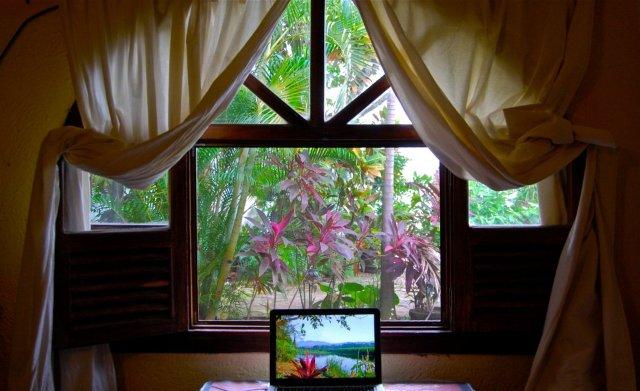 XOCHI44ViewFromBungalow1GroundFloorBungalowInAvesYFlores (48K)